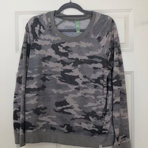 Camo sweatshirt